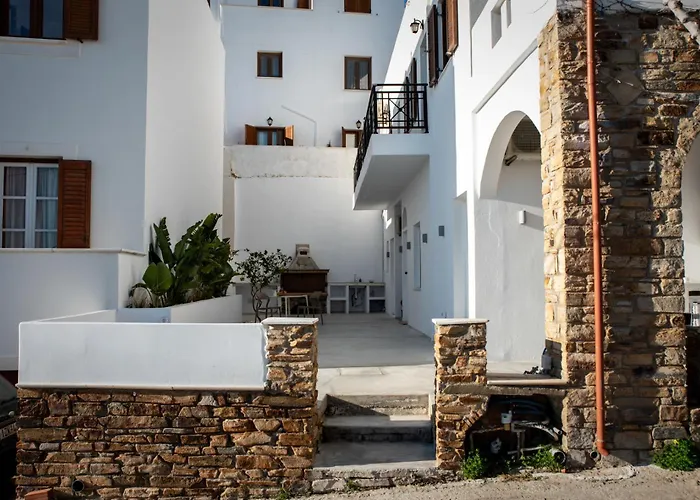 A Short Lemon Tree * Naxos City