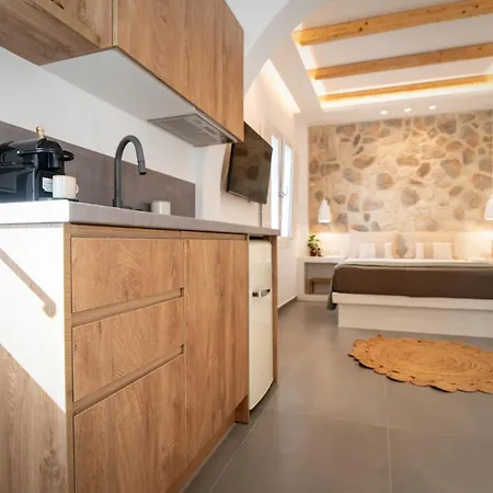 A Short Lemon Tree Apartment