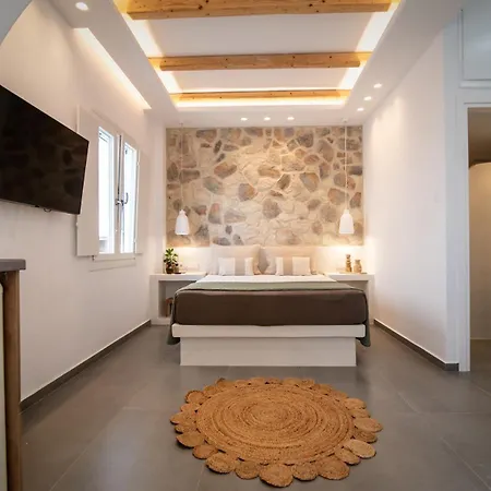 A Short Lemon Tree Apartment