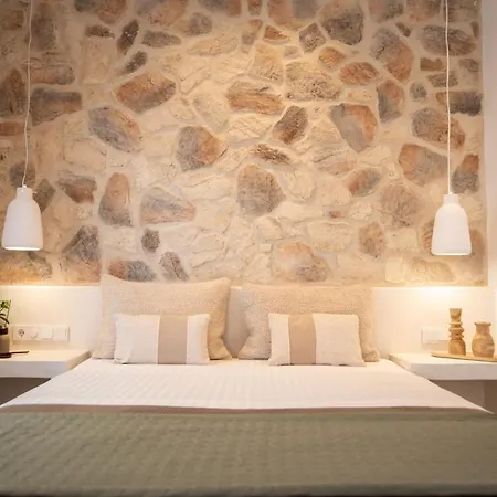 A Short Lemon Tree Naxos City