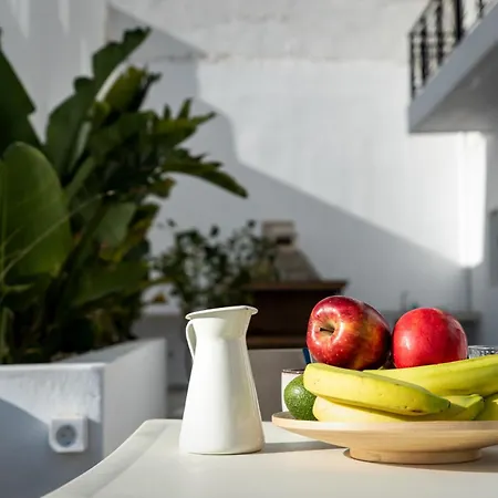 Apartment A Short Lemon Tree *