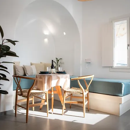 A Short Lemon Tree Apartment Naxos City