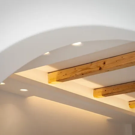 A Short Lemon Tree Apartment *
